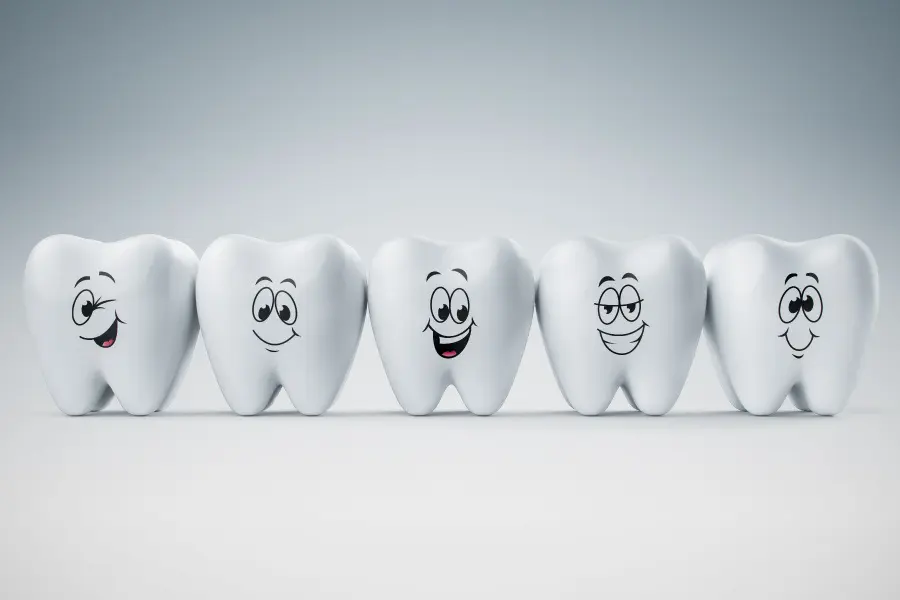 Graphic with a row of smiling teeth.